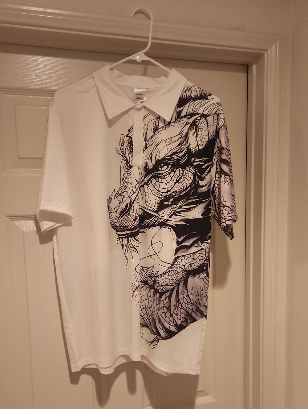 Source Unknown White Polo with Black Dragon Graphic